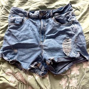 Guess Jean shorts size 30